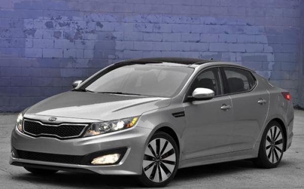 Elle est enfin disponible au Québec : La Kia Optima 2011