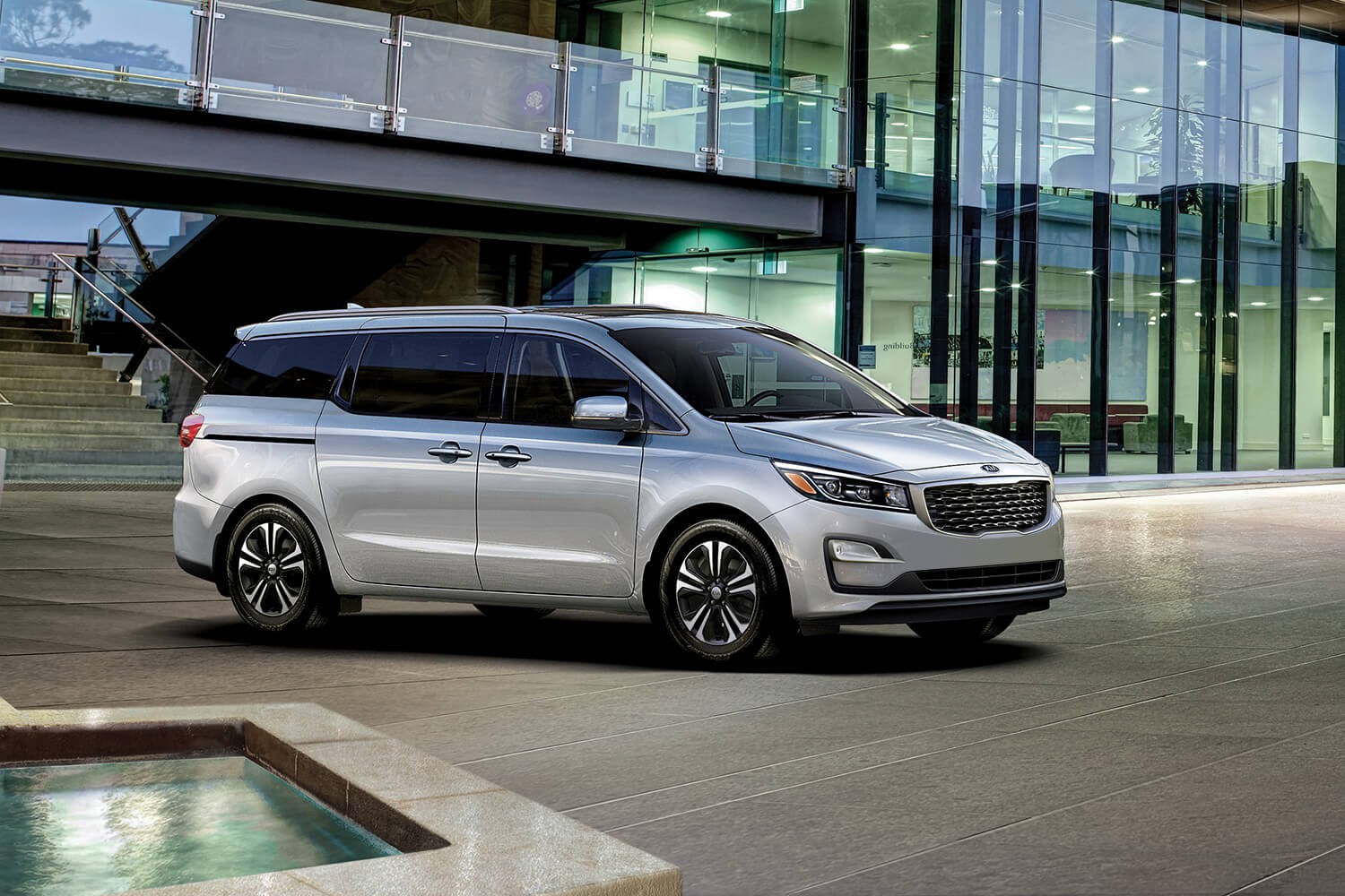 Quelle minifourgonnette choisir : Honda Odyssey 2020 vs Kia Sedona 2020