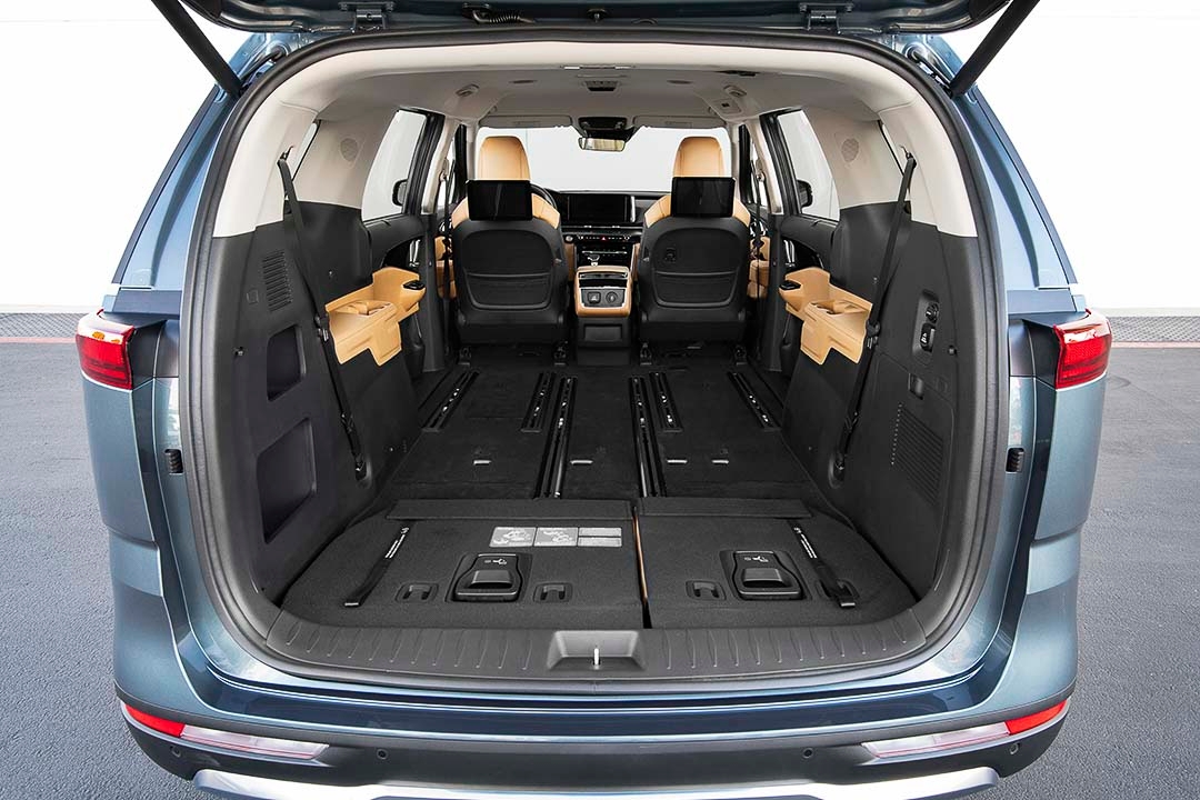 Vue de l'espace disponible à bord du Kia Carnival 2022