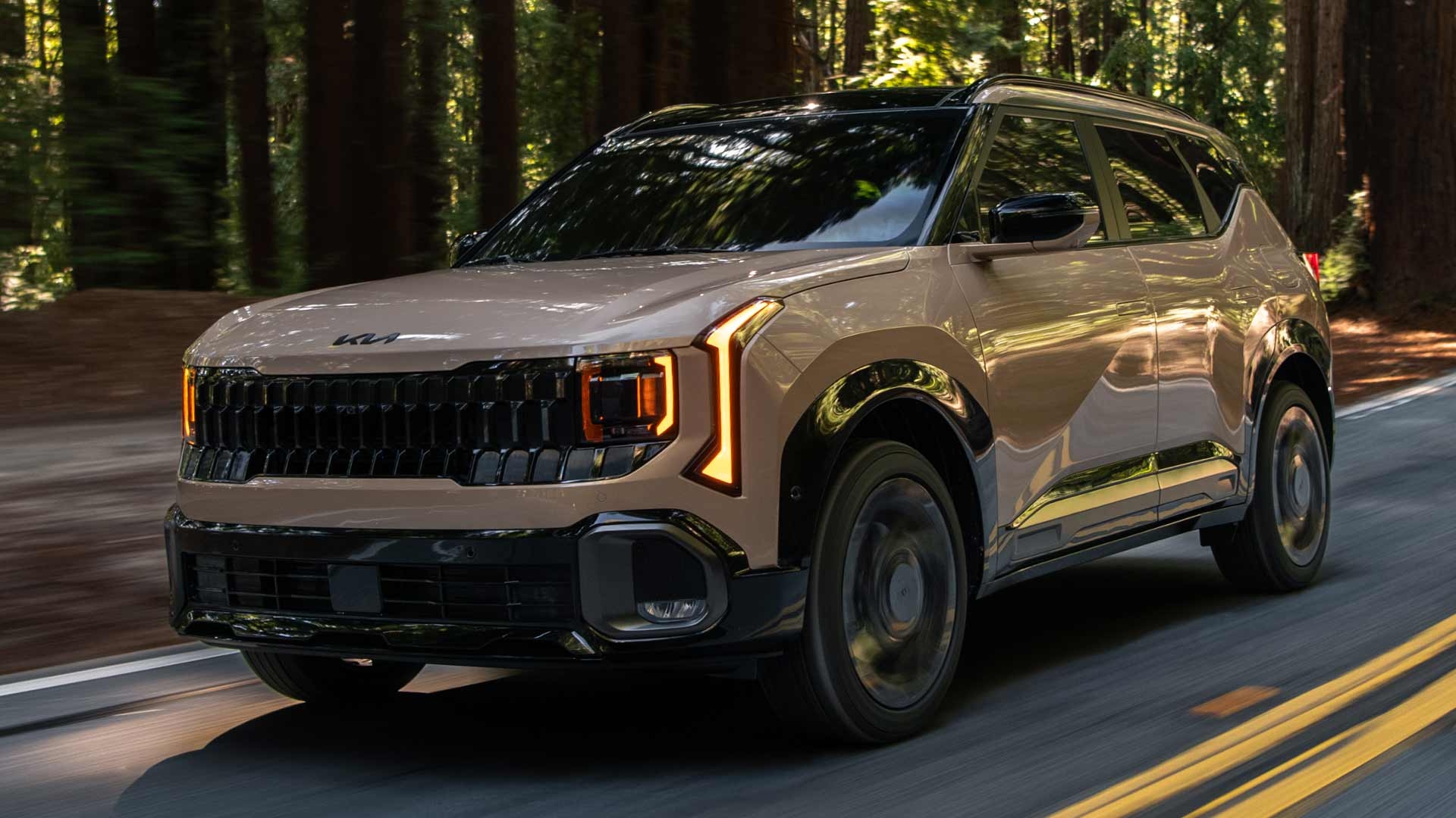 VDP-KIA-SELTOS-2027-DEVANT-SUR-ROUTE