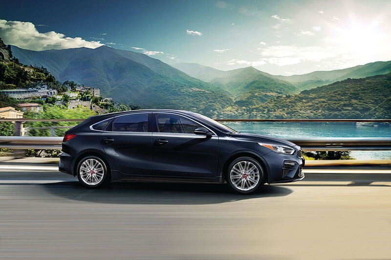 Kia forte5 2020 conduite sur route